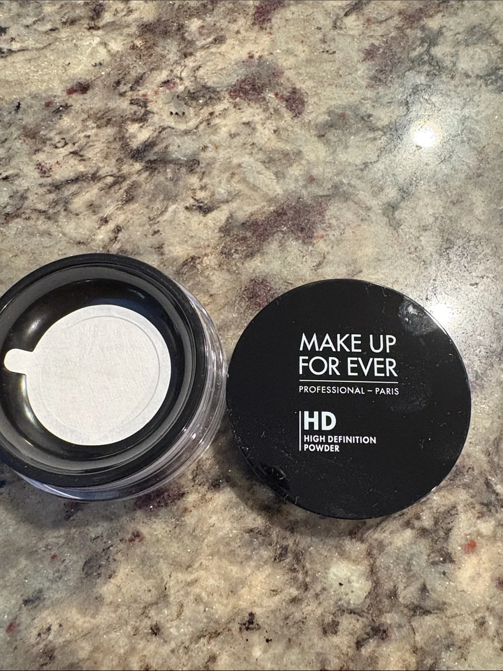 Makeup Forever HD High Definition Microfinish Powder — Black